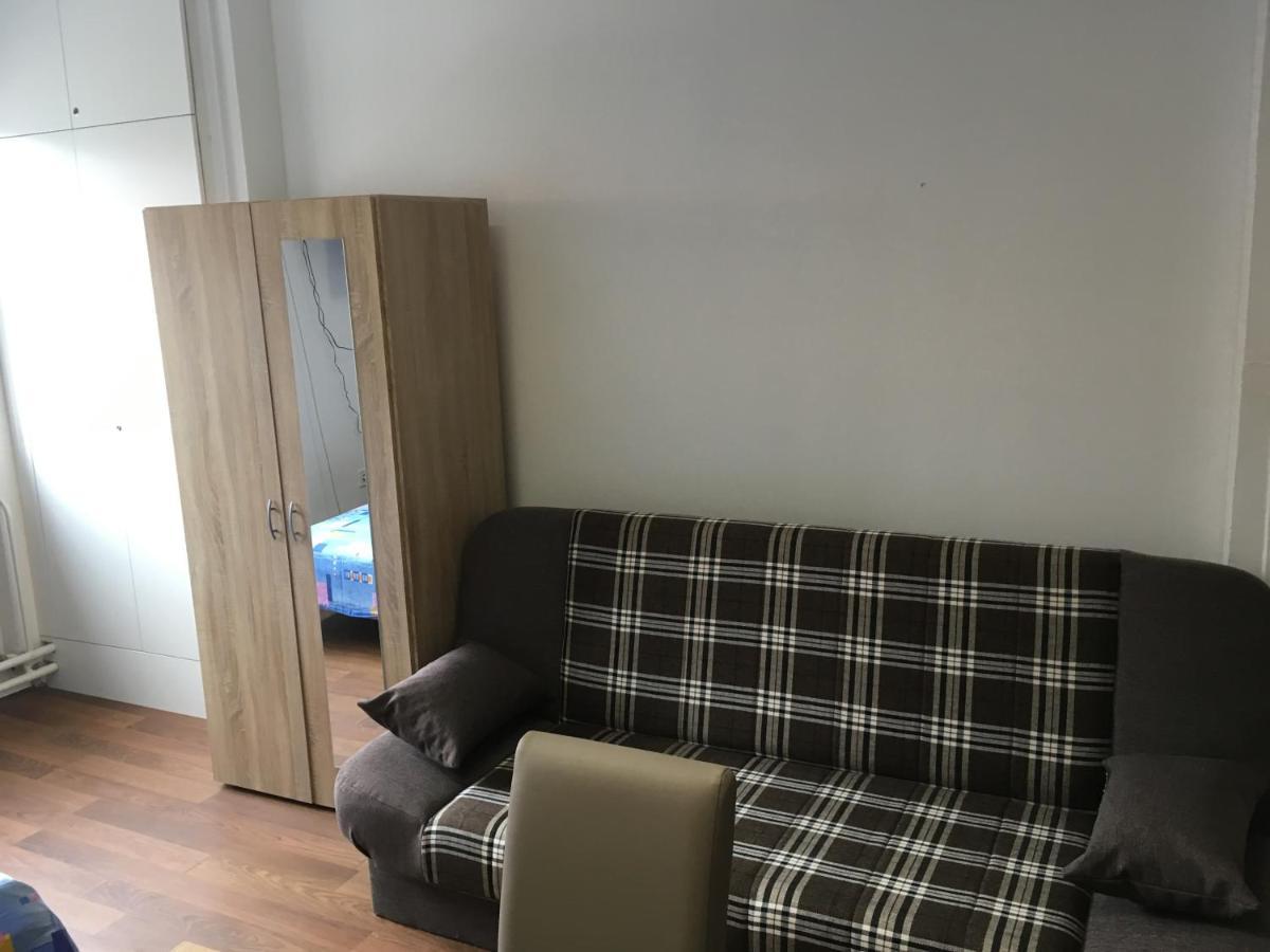 Centar Oaza Appartement Zagreb Buitenkant foto