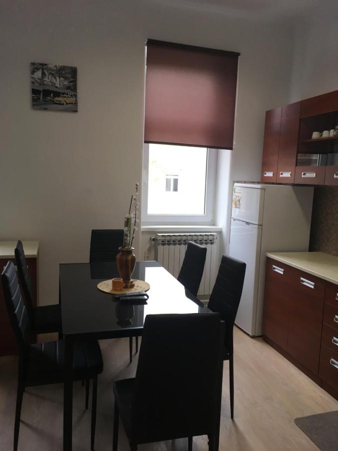 Centar Oaza Appartement Zagreb Buitenkant foto